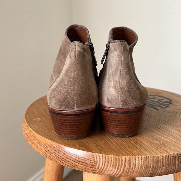 Sam Edelman petty boots taupe 8.5 NWOT - Picture 5 of 9